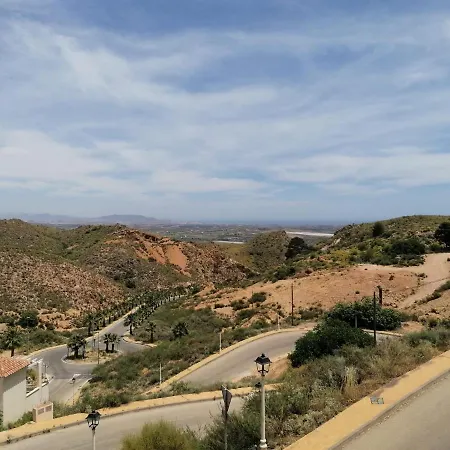 Exquisite Modern 2-bed House In El Pinar De Vakantiehuis
