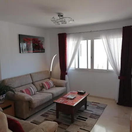 Exquisite Modern 2-bed House In El Pinar De Vakantiehuis