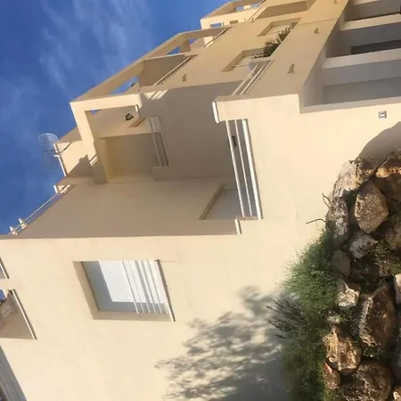 Vakantiehuis Exquisite Modern 2-bed House In El Pinar De