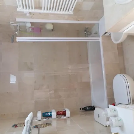 Exquisite Modern 2-bed House In El Pinar De Vakantiehuis *